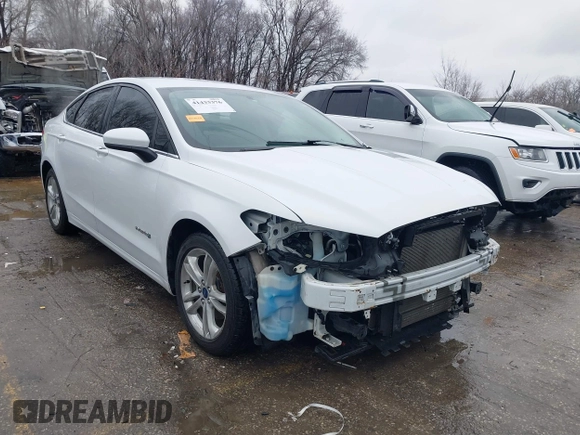 2018 Ford Fusion Hybrid SE with VIN 3FA6P0LU6JR177745, listed as a IAAI auction lot 41433376 with 97,025 mi miles. Bid and sale history available at carsss.com. Image 1.