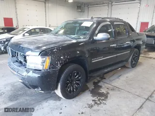 2011 Chevrolet Avalanche LTZ with VIN 3GNTKGE39BG192060, listed as a IAAI auction lot 41757583 with 90,335 mi miles. Bid and sale history available at carsss.com. Image 2.
