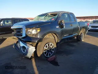 2012 Toyota Tundra z VIN 5TFUY5F13CX259746, wystawiony jako IAAI lot #41290747 z przebiegiem 190 583 mil mil oraz . Historia ofert i sprzedaży dostępna na DreamBid. Obrazek 2.