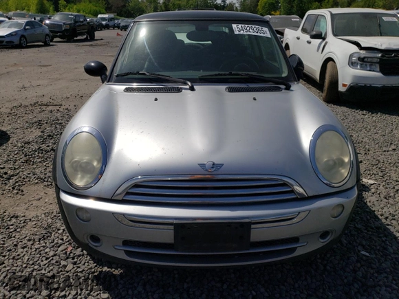 2006 MINI Hardtop with VIN WMWRC33546TK70683, listed as a Copart auction lot 54929365 with 109,484 mi miles and Salvage title. Bid and sale history available at DreamBid. Image 5.