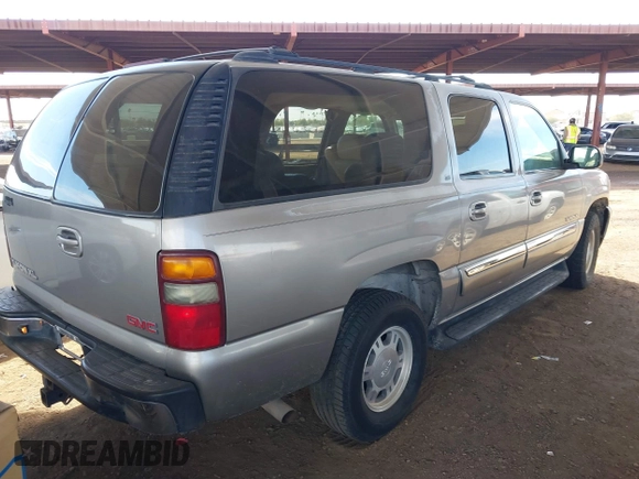 2002 GMC Yukon XL SLT with VIN 1GKFK16Z72J253852, listed as a IAAI auction lot 41606033 with 121,365 mi miles. Bid and sale history available at carsss.com. Image 4.