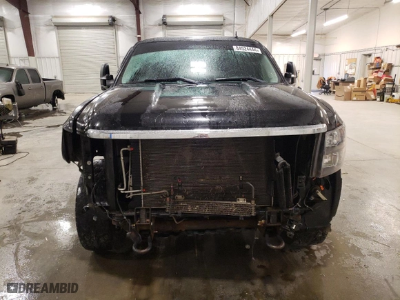 2011 Chevrolet Silverado 2500HD LTZ with VIN 1GC1KYCG3BF233375, listed as a Copart auction lot 84524444 with 263,219 mi miles and Salvage Title. Bid and sale history available at carsss.com. Image 5.