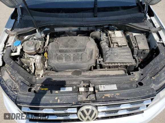 2018 Volkswagen Tiguan SEL z VIN 3VV3B7AXXJM214182, wystawiony jako Copart lot #53783515 z przebiegiem 117 466 mil mil oraz Szkoda całkowita • Salvage title. Historia ofert i sprzedaży dostępna na DreamBid. Obrazek 12.