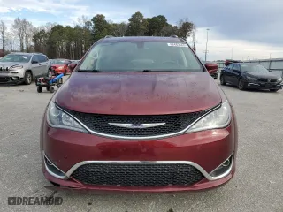 2019 Chrysler Pacifica Touring L with VIN 2C4RC1BG3KR596762, listed as a Copart auction lot 88483565 with 172,730 mi miles and Salvage Title. Bid and sale history available at carsss.com. Image 5.