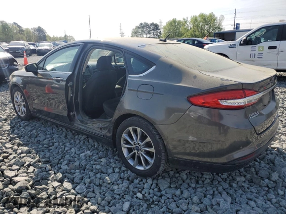 2017 Ford Fusion SE with VIN 3FA6P0HD8HR281415, listed as a Copart auction lot 52440205 with 130,171 mi miles and Salvage Title. Bid and sale history available at carsss.com. Image 2.