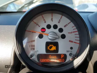 2011 MINI Countryman S with VIN WMWZC5C57BWL55330, listed as a Copart auction lot 84519294 with 120,080 mi miles and Clean Title. Bid and sale history available at DreamBid. Image 9.