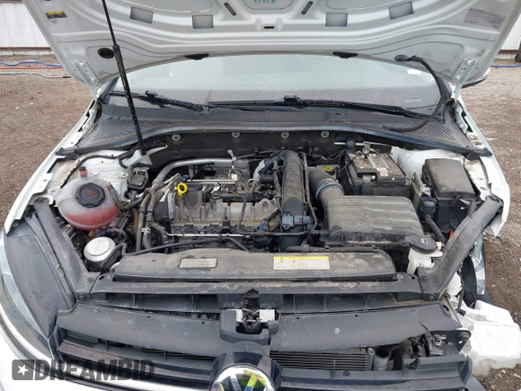 2021 Volkswagen Golf TSI z VIN 3VWG57AU9MM001027, wystawiony jako IAAI lot #42072074 z przebiegiem 81 819 mil mil oraz . Historia ofert i sprzedaży dostępna na DreamBid. Obrazek 10.