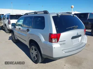 2006 Mitsubishi Endeavor LS z VIN 4A4MM21SX6E066772, wystawiony jako IAAI lot #41078164 z przebiegiem 46 187 mil mil oraz . Historia ofert i sprzedaży dostępna na DreamBid. Obrazek 3.