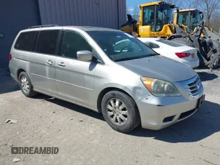 2008 Honda Odyssey EX-L with VIN 5FNRL38738B098262, listed as a IAAI auction lot 42061465 with 207,825 mi miles. Bid and sale history available at carsss.com. Image 1.