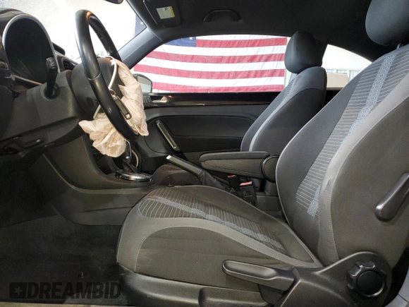 2014 Volkswagen Beetle Turbo R-Line with VIN 3VWVT7AT2EM629047, listed as a Copart auction lot 46820915 with 96,290 mi miles and Salvage Title. Bid and sale history available at DreamBid. Image 7.