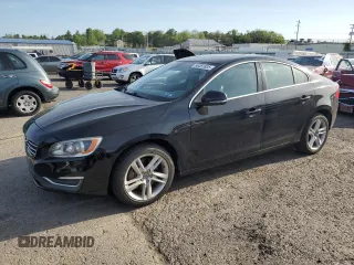 2014 Volvo S60 T5 z VIN YV1612FH5E2270329, wystawiony jako Copart lot #56381835 z przebiegiem 104 154 mil mil oraz Szkoda całkowita • Salvage title. Historia ofert i sprzedaży dostępna na DreamBid. Obrazek 1.
