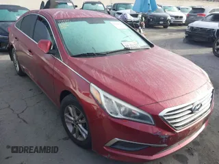 2016 Hyundai Sonata SE z VIN 5NPE24AFXGH261367, wystawiony jako IAAI lot #41784546 z przebiegiem 147 726 mil mil oraz . Historia ofert i sprzedaży dostępna na DreamBid. Obrazek 1.