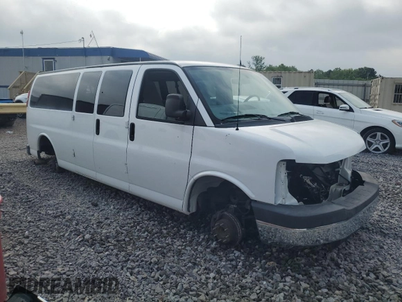 2013 Chevrolet Express Passenger LT z VIN 1GAZG1FG6D1158008, wystawiony jako Copart lot #54505715 z przebiegiem Nie podano mil oraz Szkoda całkowita • Salvage title. Historia ofert i sprzedaży dostępna na DreamBid. Obrazek 4.