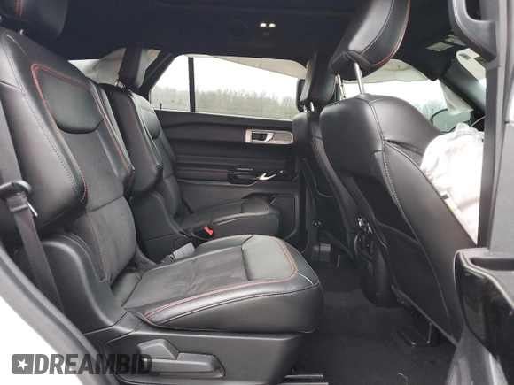 2022 Ford Explorer ST-Line with VIN 1FMSK8KH2NGA28901, listed as a Copart auction lot 48319385 with 51,394 mi miles and Clean title. Bid and sale history available at DreamBid. Image 11.