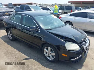 2009 Volkswagen Jetta SE with VIN 3VWRM71K59M137348, listed as a IAAI auction lot 42285086 with 120,645 mi miles and . Bid and sale history available at DreamBid. Image 1.