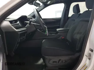 2024 Jeep Grand Cherokee Laredo X with VIN 1C4RJGAG2RC185995, listed as a Copart auction lot 56421785 with 19,068 mi miles and Salvage title. Bid and sale history available at DreamBid. Image 7.