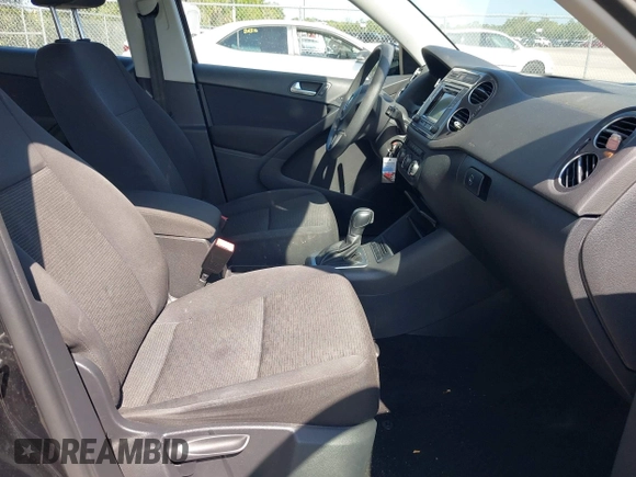 2017 Volkswagen Tiguan S with VIN WVGAV7AX5HK048843, listed as a IAAI auction lot 42029583 with 73,892 mi miles and . Bid and sale history available at DreamBid. Image 5.