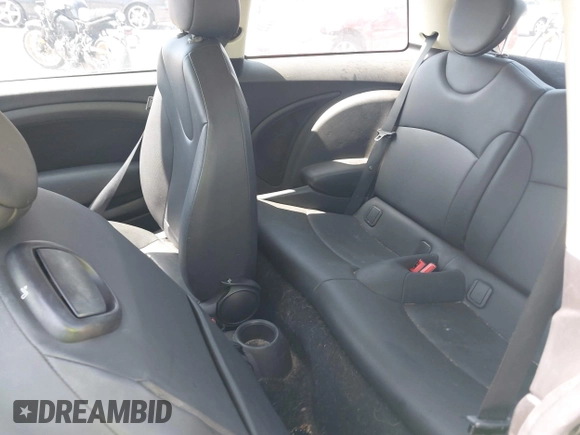 2013 MINI Hardtop with VIN WMWSU3C58DT545046, listed as a IAAI auction lot 42665896 with 60,973 mi miles and . Bid and sale history available at DreamBid. Image 8.