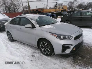 2021 Kia Forte FE with VIN 3KPF24AD0ME348407, listed as a IAAI auction lot 41342204 with 23,226 mi miles and . Bid and sale history available at carsss.com. Image 1.