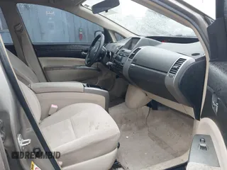 2005 Toyota Prius with VIN JTDKB20U253064323, listed as a IAAI auction lot 41798110 with 207,734 mi miles. Bid and sale history available at carsss.com. Image 5.