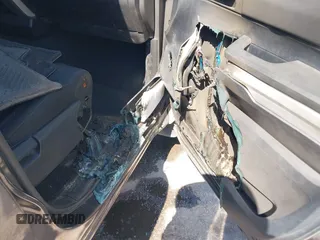 2016 Toyota Tundra SR5 z VIN 5TFEW5F13GX197216, wystawiony jako IAAI lot #42484300 z przebiegiem 93 124 mil mil oraz . Historia ofert i sprzedaży dostępna na DreamBid. Obrazek 6.