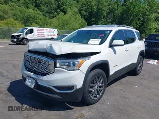 2018 GMC Acadia SLT z VIN 1GKKNMLS5JZ138987, wystawiony jako IAAI lot #42192278 z przebiegiem 109 724 mil mil oraz . Historia ofert i sprzedaży dostępna na DreamBid. Obrazek 17.
