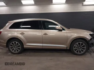 2018 Audi Q7 Premium Plus with VIN WA1LHAF74JD008557, listed as a IAAI auction lot 41673649 with 81,262 mi miles. Bid and sale history available at carsss.com. Image 14.