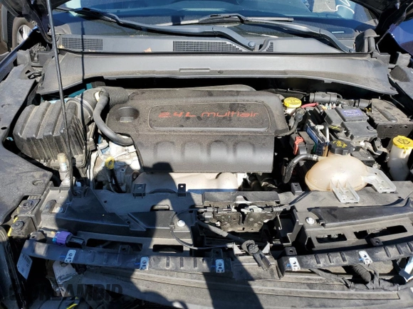 2018 Jeep Compass Latitude with VIN 3C4NJDBB5JT161697, listed as a Copart auction lot 52482895 with 60,631 mi miles and Salvage Title. Bid and sale history available at DreamBid. Image 12.