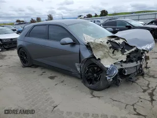 2022 Hyundai IONIQ 5 SEL with VIN KM8KNDAF5NU047945, listed as a Copart auction lot 47680913 with 28,443 mi miles. Bid and sale history available at carsss.com. Image 4.