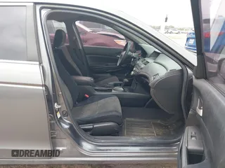 2009 Honda Accord LX-P with VIN JHMCP264X9C000774, listed as a IAAI auction lot 41968307 with 267,681 mi miles and . Bid and sale history available at DreamBid. Image 5.