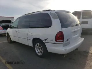 1996 Chrysler Town & Country LXi with VIN 1C4GP64L8TB423564, listed as a Copart auction lot 76068213 with 288,588 mi miles and Clean Title. Bid and sale history available at carsss.com. Image 2.