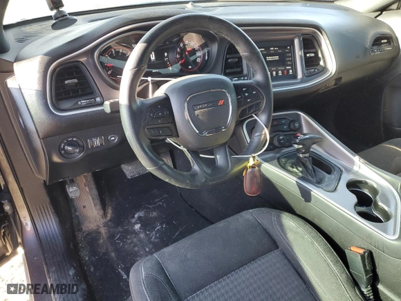 2021 Dodge Challenger SXT with VIN 2C3CDZGG8MH577468, listed as a Copart auction lot 42260815 with 30,009 mi miles and Salvage Title. Bid and sale history available at carsss.com. Image 8.