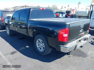 2009 Chevrolet Silverado 1500 LS with VIN 2GCEC13C591133184, listed as a IAAI auction lot 41656109 with 129,510 mi miles. Bid and sale history available at carsss.com. Image 3.