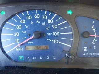 2002 Toyota Sienna CE with VIN 4T3ZF19C52U463405, listed as a IAAI auction lot 41658109 with 138,726 mi miles. Bid and sale history available at carsss.com. Image 7.