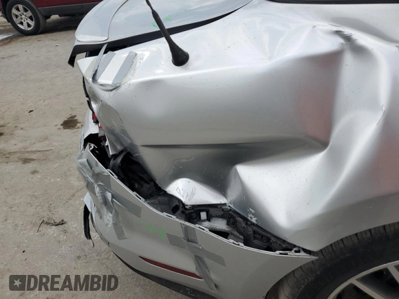 2017 Ford Mustang EcoBoost Premium с VIN 1FATP8UH1H5279387, выставлен на аукционе Copart как лот 63549695 с пробегом 90 401 миль миль и Списание • Salvage title. История ставок и продаж доступна на DreamBid. Изображение 9.