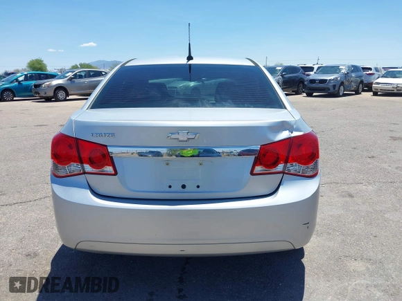 2014 Chevrolet Cruze LS z VIN 1G1PA5SH6E7448472, wystawiony jako IAAI lot #42428958 z przebiegiem 105 872 mil mil oraz . Historia ofert i sprzedaży dostępna na DreamBid. Obrazek 16.