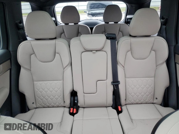 2025 Volvo XC90 Plus with VIN YV4062PB0S1356430, listed as a Copart auction lot 61463685 with 7,901 mi miles and Clean title. Bid and sale history available at DreamBid. Image 10.