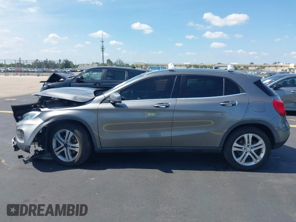 2016 Mercedes-Benz GLA 250 z VIN WDCTG4EB4GJ205894, wystawiony jako IAAI lot #42220581 z przebiegiem 82 316 mil mil oraz . Historia ofert i sprzedaży dostępna na DreamBid. Obrazek 15.