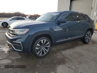 2021 Volkswagen Atlas SEL Premium R-Line with VIN 1V2FE2CA8MC238600, listed as a Copart auction lot 84416164 with 41,719 mi miles and Salvage title. Bid and sale history available at DreamBid. Image 1.
