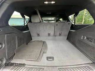 2023 Chevrolet Suburban LT z VIN 1GNSCCKD1PR309197, wystawiony jako Copart lot #62896615 z przebiegiem 184 279 mil mil oraz Czysty tytuł • Clean title. Historia ofert i sprzedaży dostępna na DreamBid. Obrazek 12.