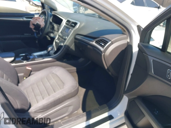 2014 Ford Fusion SE with VIN 3FA6P0H77ER204542, listed as a IAAI auction lot 41626542 with 149,316 mi miles. Bid and sale history available at carsss.com. Image 5.