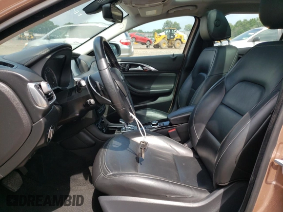 2018 Infiniti QX30 Premium with VIN SJKCH5CR0JA048801, listed as a Copart auction lot 57797983 with 70,092 mi miles. Bid and sale history available at carsss.com. Image 7.