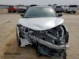 2022 Toyota C-HR XLE with VIN NMTKHMBX6NR146554, listed as a Copart auction lot 48039255 with 41,298 mi miles and Salvage Title. Bid and sale history available at carsss.com. Image 5.