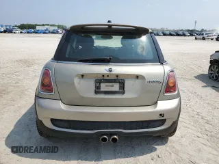 2007 MINI Hardtop S z VIN WMWMF73587TL83630, wystawiony jako Copart lot #59423765 z przebiegiem 129 066 mil mil oraz Tytuł czysty. Historia ofert i sprzedaży dostępna na DreamBid. Obrazek 6.