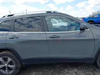 2019 Jeep Cherokee Limited with VIN 1C4PJMDX4KD451079, listed as a IAAI auction lot 42173419 with 71,980 mi miles and . Bid and sale history available at DreamBid. Image 13.