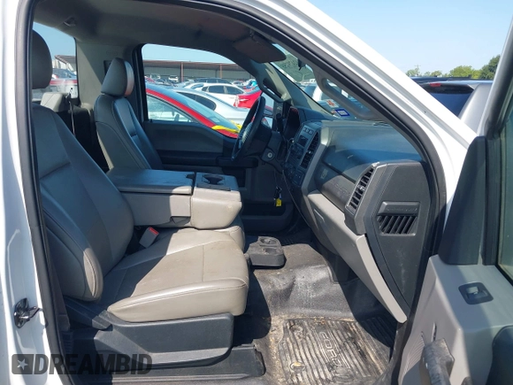 2017 Ford F-250 XL с VIN 1FDBF2A68HED79734, выставлен на аукционе IAAI как лот 42479755 с пробегом 59 208 миль миль и . История ставок и продаж доступна на DreamBid. Изображение 5.
