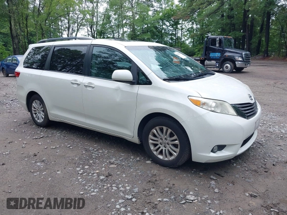 2016 Toyota Sienna XLE with VIN 5TDYK3DC9GS756582, listed as a IAAI auction lot 42506733 with 155,678 mi miles and . Bid and sale history available at DreamBid. Image 1.