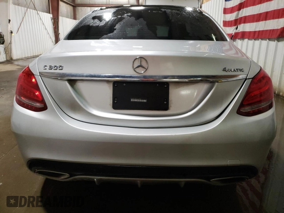 2015 Mercedes-Benz C 300 Luxury with VIN 55SWF4KB2FU034254, listed as a Copart auction lot 52040725 with 59,123 mi miles and Salvage Title. Bid and sale history available at DreamBid. Image 6.