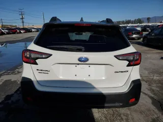 2025 Subaru Outback Onyx Edition with VIN 4S4BTALC4S3131263, listed as a Copart auction lot 44651635 with 788 mi miles and Salvage Title. Bid and sale history available at carsss.com. Image 6.