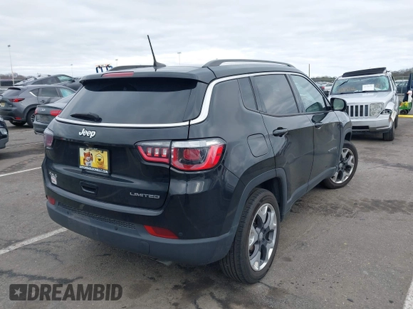 2018 Jeep Compass Limited with VIN 3C4NJDCB8JT307296, listed as a IAAI auction lot 41747374 with 110,499 mi miles. Bid and sale history available at carsss.com. Image 4.